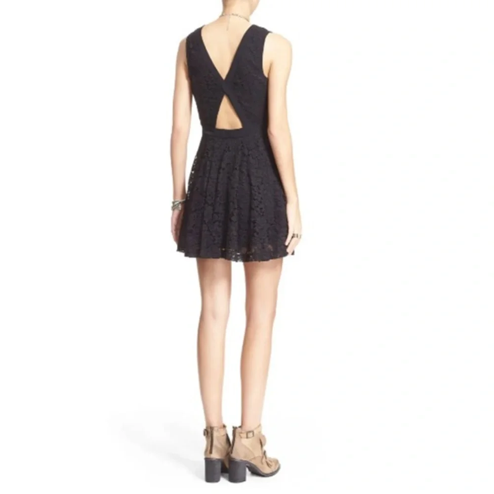 Free People chic black